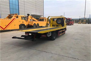 丹寨非事故拖车